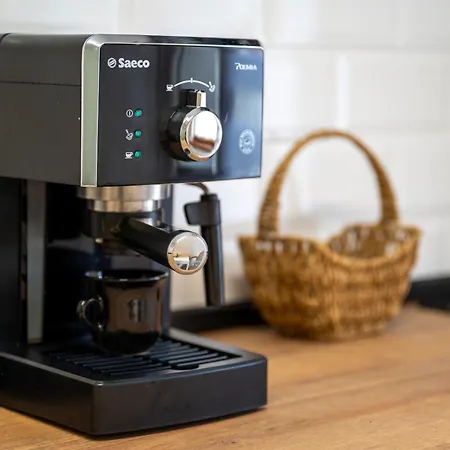 Apartamento Beautiful Two-bedroom In City Center Sófia