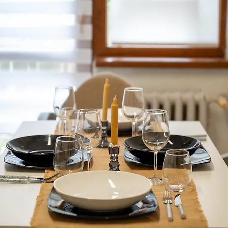 Apartamento Beautiful Two-bedroom In City Center Sófia